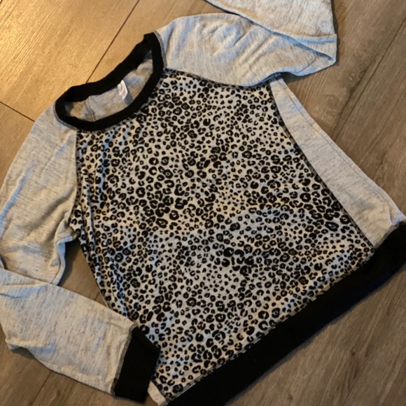 Leopard Print Top - Picture 1 of 1